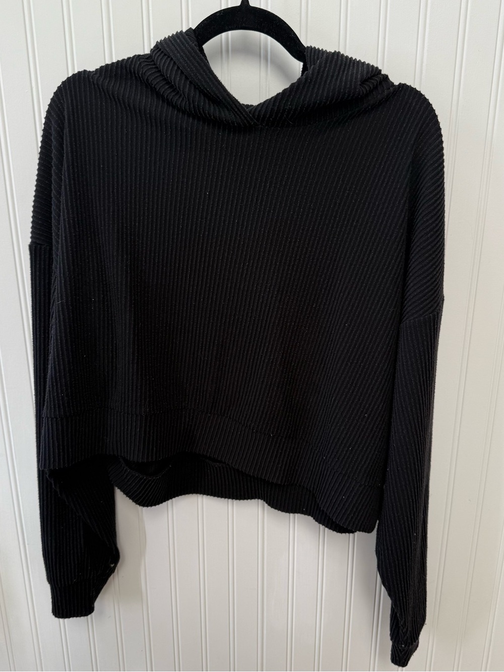 ALO Yoga Ribbed Hooded Pullover - Black